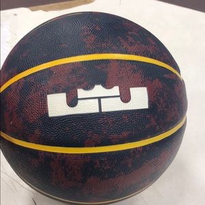 Lebron x Nike men’s basketball